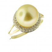 Golden Pearl & Diamond Ring